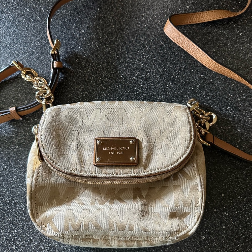 Michael Kors Tan Crossbody Bag with Gold-Tone Hardware